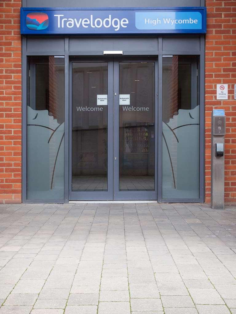 Travelodge High Wycombe Central Extérieur photo